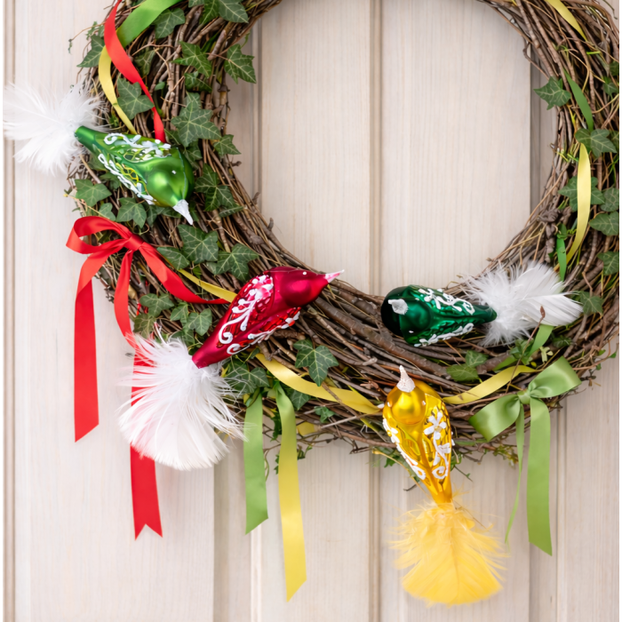 Skleněná ozdoba Ptáček velikonoční kytička zelený